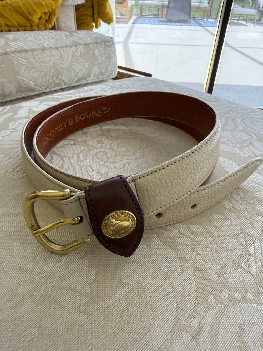 Dooney & Bourke vintage Woman’s Cream Leather Belt with Brown Trim XL